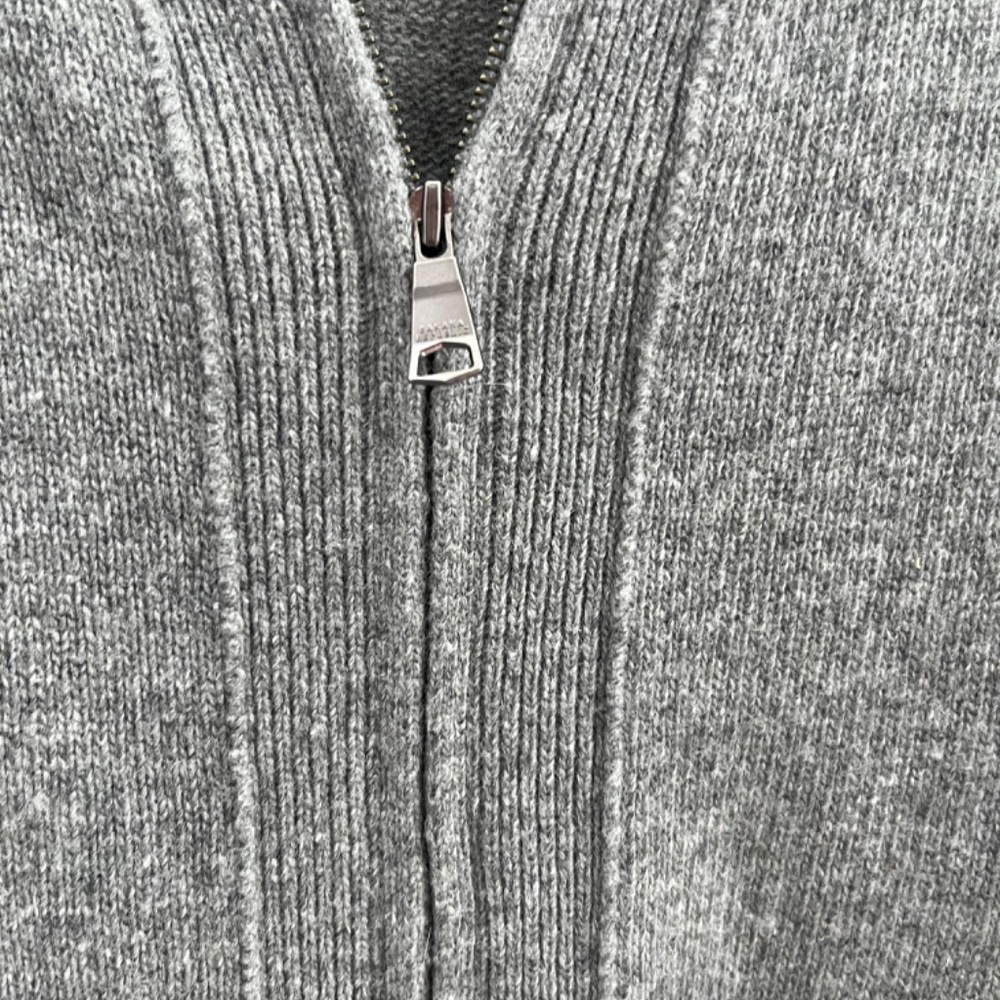 Banana Republic Men's Sweater - Picture 4 of 4